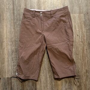 NIKE GOLF BROWN CAPRIS (4P)
